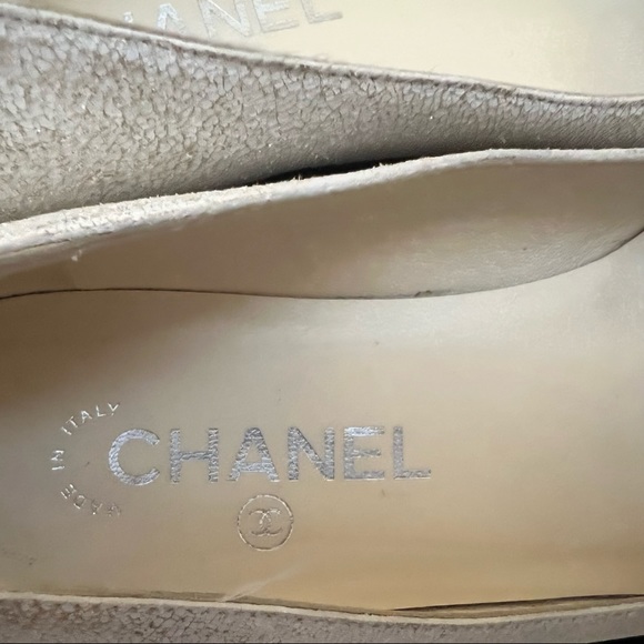 CHANEL 2014 White Distressed Leather Pointed Toe Ballet Flats Size 37 - Picture 11 of 11